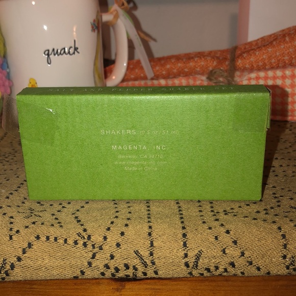 Rae Dunn S & P Peep/Bird Salt and Pepper Shaker Set - Picture 6 of 8